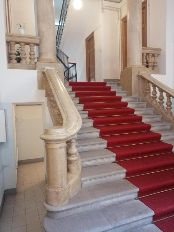 Apartment Kandler - Spacious And Confortable Trieste Bagian luar foto